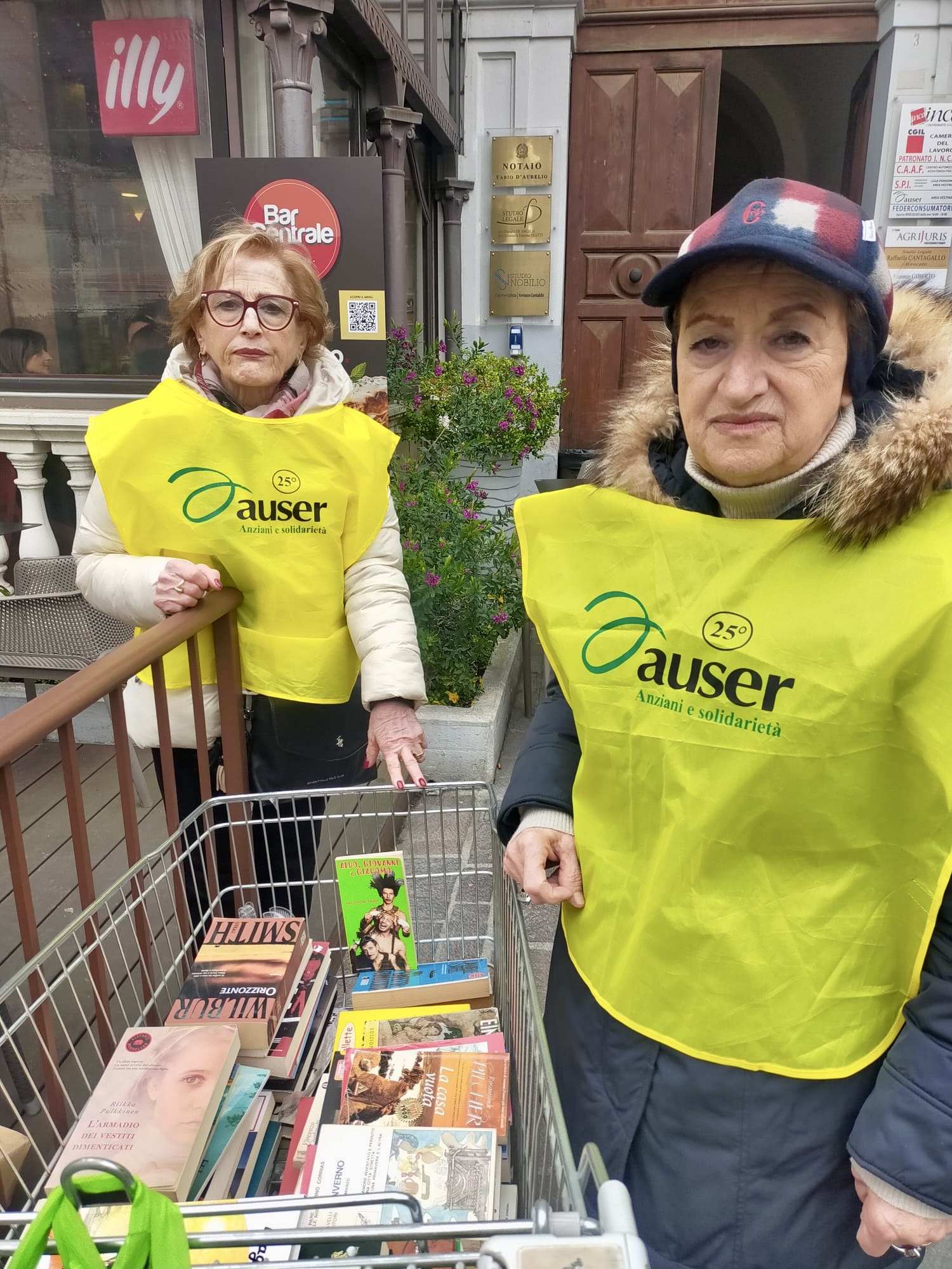 Libri donati biblioteca Penne